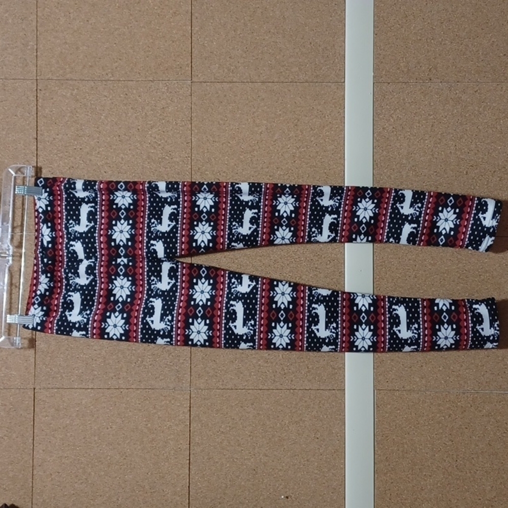 COZY BRAND GIRLS LEGGINS SIZE 00/4 fits most in a beautiful Christmas pattern